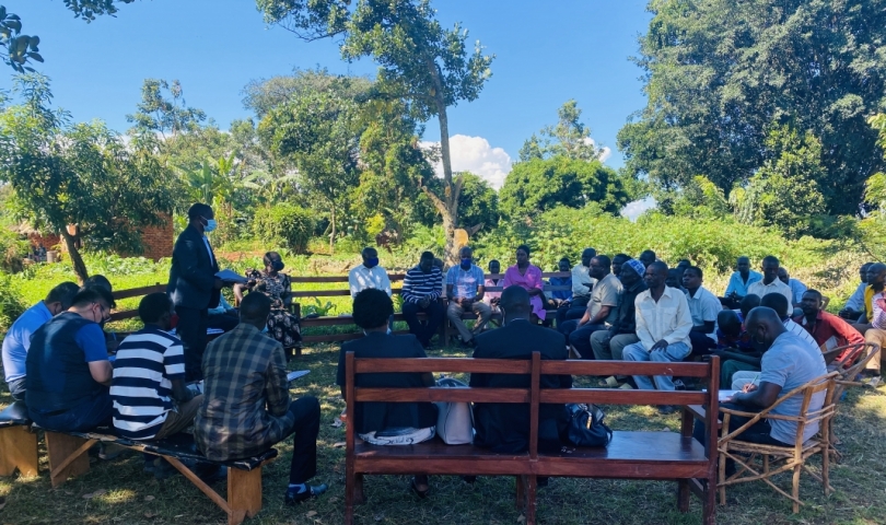 Site meeting with community
